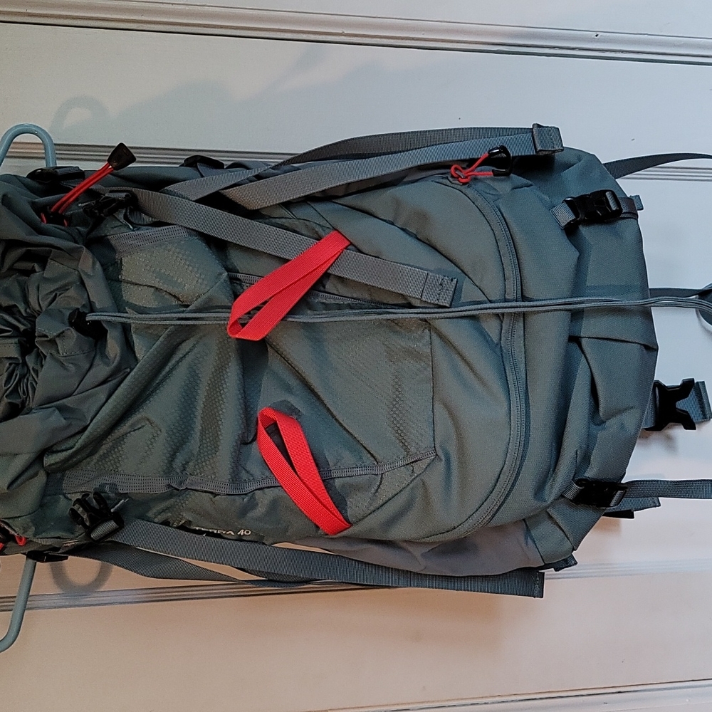 North face womens Terra 40 backpack - Picture 7 of 7